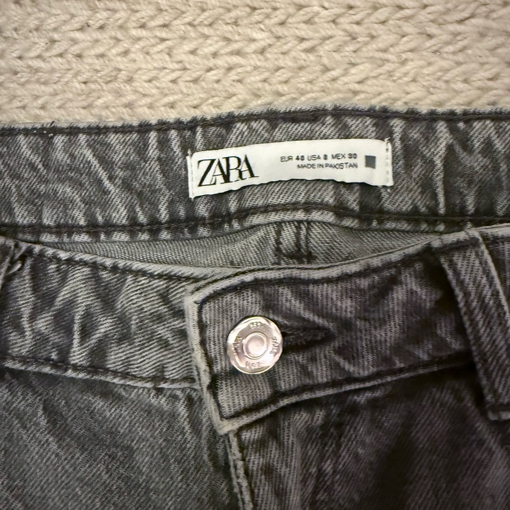 NWOT - Zara high rise slim mom jeans - size 30 - Picture 5 of 8